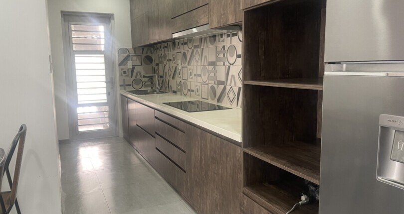 bep can ho cho thue 1 810x430 - Cho thuê căn góc chung cư Scenic Valley 2, 84m2,02pn, giá 21tr/tháng, nội thất đầy đủ.