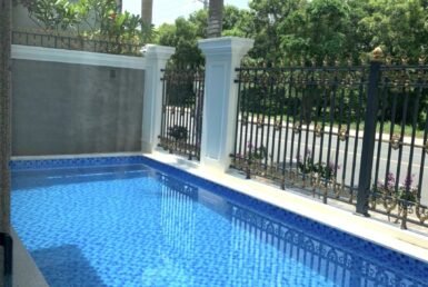 can-canh-ho-boi-trong-biet-thu-cho-thue