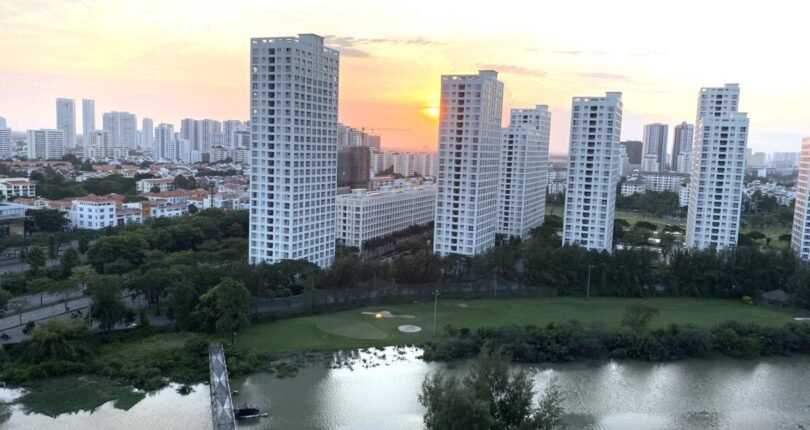 can ho lien ke song thay tieu 810x430 - Giá mua bán căn hộ 3 phòng ngủ block B Chung cư Scenic Valley Tôn Dật Tiên Quận 7 T5/2024