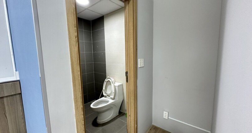 cho thue shop happy valley 5 810x430 - Cho thuê shop house tại chung cư Happy Valley. DT 42m2- có toilet riêng- Vị trí đẹp Giá thuê 26 Triệu/Tháng