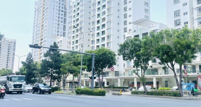 chung cu riverside residence duong nguyen luong bang quan 7 810x430 - Giá mua bán căn hộ Penthouse lầu 16 Chung cư Riverside Residence T5/2024