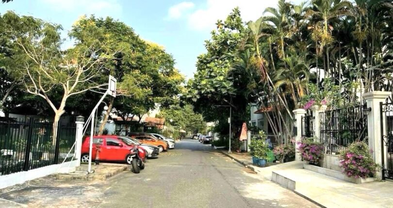 duong noi khu my hung phu my hung quan 7 810x430 - Giá mua bán nhà Biệt thự song lập đường nội khu Mỹ Hưng Phú Mỹ Hưng Quận 7 T5/2024