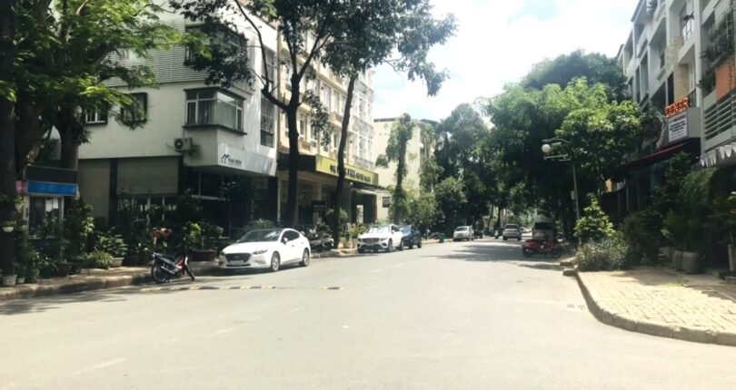 duong pham thai buong quan 7 810x430 - Giá mua bán shop 401 đường Phạm Thái Bường Khu phố Mỹ Khánh 3 Quận 7 T5/2024