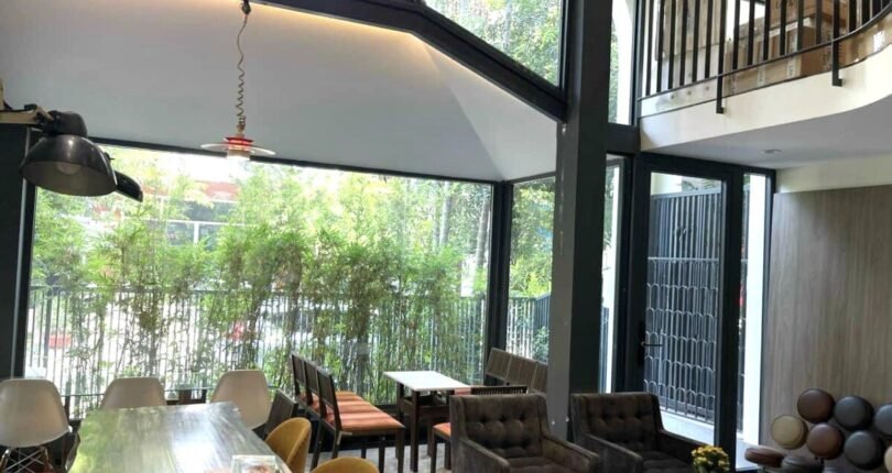 hien trang nha hoan thien noi that day du 810x430 - Giá mua bán nhà biệt thự căn góc số 29 đường Nội khu Mỹ Toàn 2 Phú Mỹ Hưng Quận 7 T5/2024