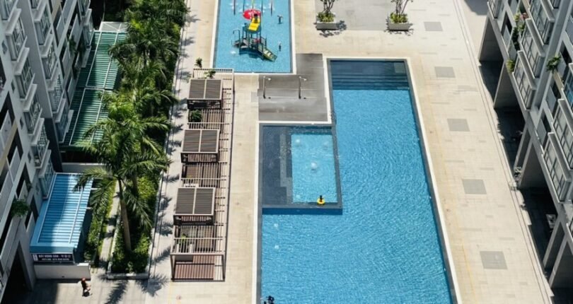 hinh anh ho boi noi khu chung cu scenic valley 1 quan 7 810x430 - Bán gấp căn hộ 3 phòng ngủ block A view trực diện hồ bơi Chung cư Scenic Valley 1 giá 6,3 tỷ