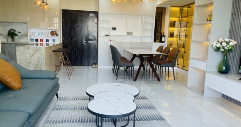 hinh anh phong khach can ho 810x430 - Giá mua bán căn hộ 3 phòng ngủ Block B Chung cư Green Valley Quận 7 T5/2024
