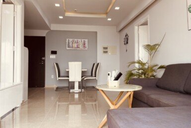 hinh-anh-phong-khach-can-ho-ban