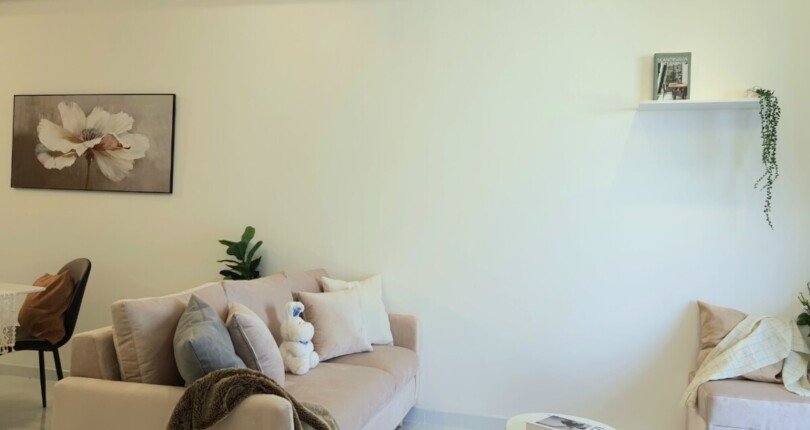 hinh anh phong khach can ho ban 810x430 - Cho thuê căn hộ 02pn, chung cư Saigon south, giá 16tr/tháng, nội thất mới 100%.