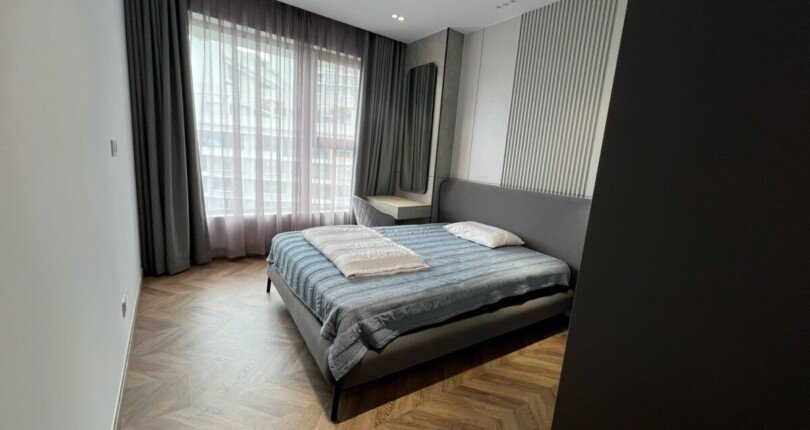 hinh anh phong ngu can ho ban 810x430 - Bán căn hộ chung cư Midtown M8, diện tích 88m2, 02pn, giá 7.4 tỷ , nội thất đầy đủ.