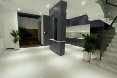 khong-gian-phong-khach-tang-tret