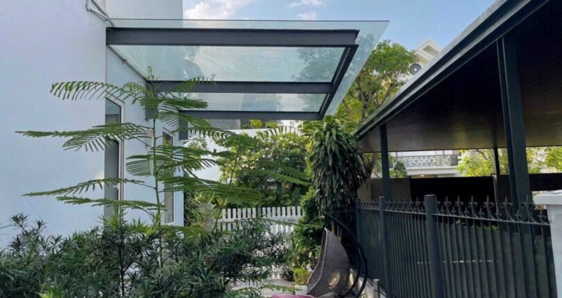 khong gian san thuong 810x430 - Giá mua bán nhà Biệt thự song lập mặt đường Đặng Đức Thuật khu phố Mỹ Kim 1 Quận 7 T5/2024