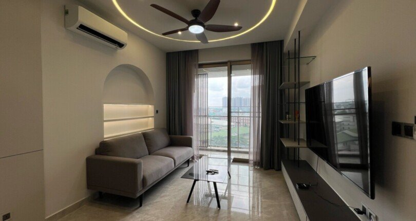 phong khach can ho ban 1 810x430 - Bán căn hộ chung cư Midtown M8, diện tích 88m2, 02pn, giá 7.4 tỷ , nội thất đầy đủ.