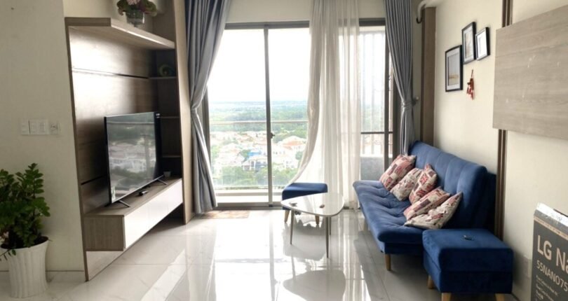 phong khach can ho ban 20 810x430 - Giá mua bán căn hộ 3 phòng ngủ Block C view biệt thự Chung cư Hưng Phúc Quận 7 t6/2024