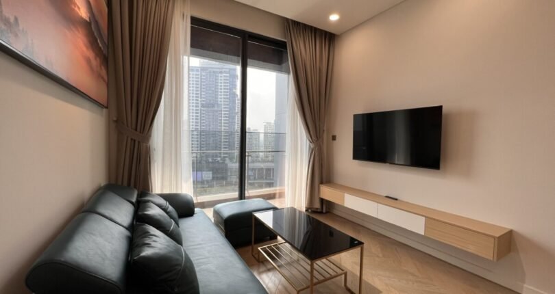 phong khach can ho cho thue 1 810x430 - Giá cho thuê căn hộ 2 phòng ngủ tháp W13 Chung cư Lumiere Riverside Quận 2 T5/2024