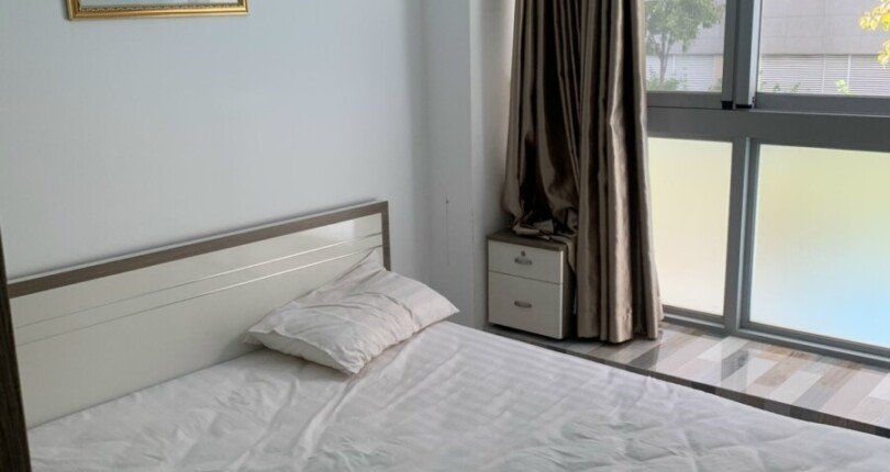 phong ngu can ho ban 4 810x430 - Còn sót lại một căn duy nhất chung cư Scenic Valley 1, 70m2, giá 4.3 tỷ, đầy đủ nội thất.