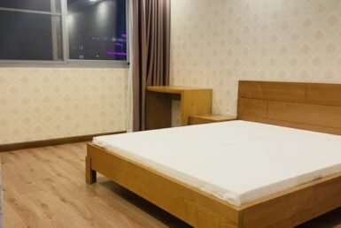 phong-ngu-lon-co-giuong-rong