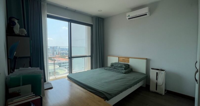 phong ngu nho 15 810x430 - Giá mua bán căn hộ 3 phòng ngủ Block C căn 06 Chung cư Riverpark Premier Quận 7 T5/2024
