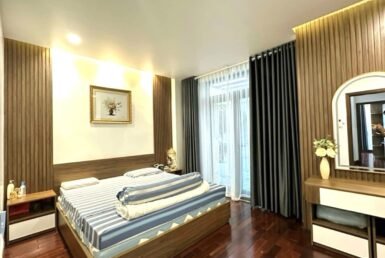 phong-ngu-rong-rai-day-du-trang-bi-noi-that