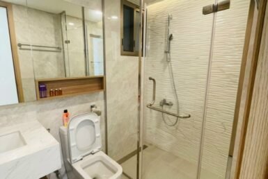 toilet-phong-khach