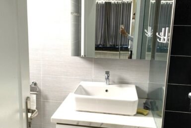 toilet-trong-can-ho-ban