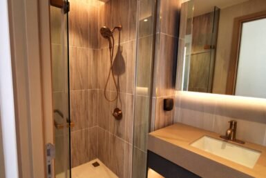 toilet-trong-can-ho-ban