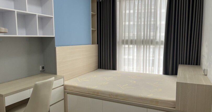 ban can ho midtown 2 810x430 - Bán Rẻ căn hộ Midtown Toàn M7. Giá chỉ 6.5 Tỷ cho căn 80m2-2 PN-2Wc- Tặng ô xe hầm. Nhà đẹp-view đẹp