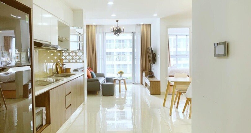 bep can ho cho thue 2 810x430 - Cho thuê căn hộ chung cư Scenic Valley 1, 70m2, giá 18tr/tháng, xem nhà dễ, đủ nội thất.