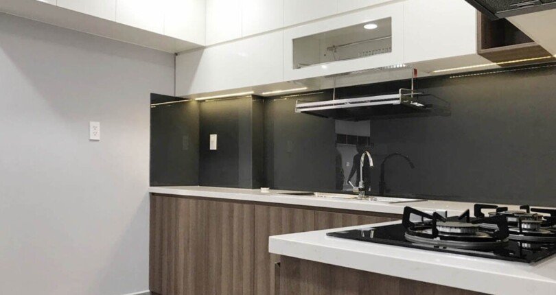 bep can ho cho thue 810x430 - Bán căn hộ 03pn, chung cư Scenic Valley 1, giá 6.8 tỷ, đầy đủ nội thất, nhà có hợp đồng thuê.