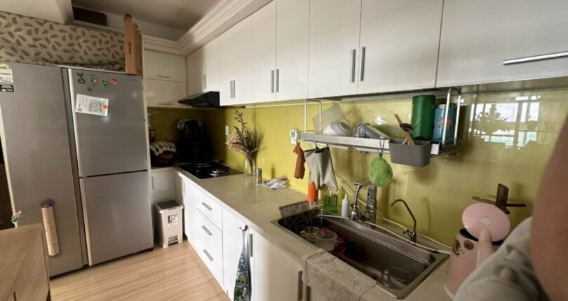 bep rong rai 810x430 - Bán gấp căn hộ số 04 block A Chung cư Happy Valley Quận 7 T6/2024