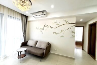 can-canh-phong-khach