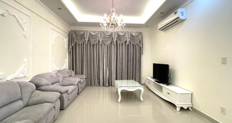 can canh phong khach can ho ban 1 810x430 - Giá mua bán căn hộ 3 phòng ngủ số 03 kiểu nhà R Block D Chung cư Riverside Residence Quận 7 T6/2024