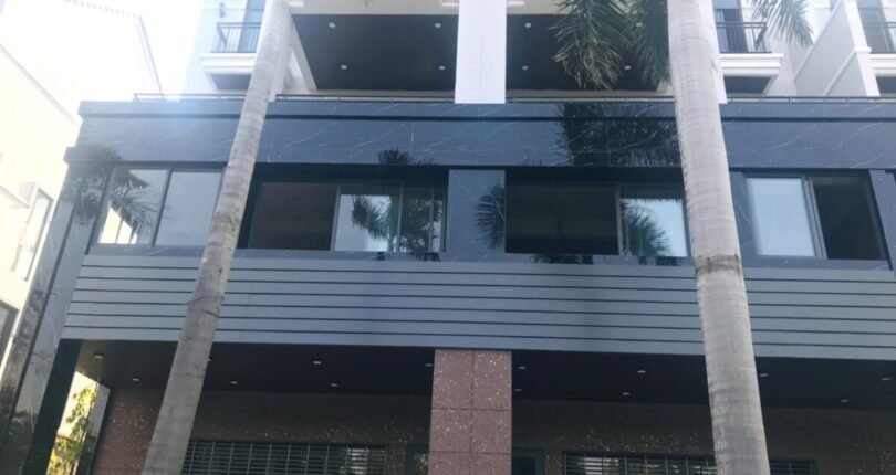 can canh shophouse ban 810x430 - Giá mua bán Shophouse số 18 đường Nguyễn Hữu Thọ Khu dân cư Zeitgeist Gs Nhà Bè T6/2024