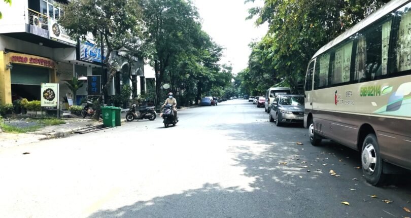 duong le van thiem quan 7 810x430 - Giá cho thuê tòa nhà nguyên căn số 62 Lê Văn Thiêm Quận 7 T6/2024