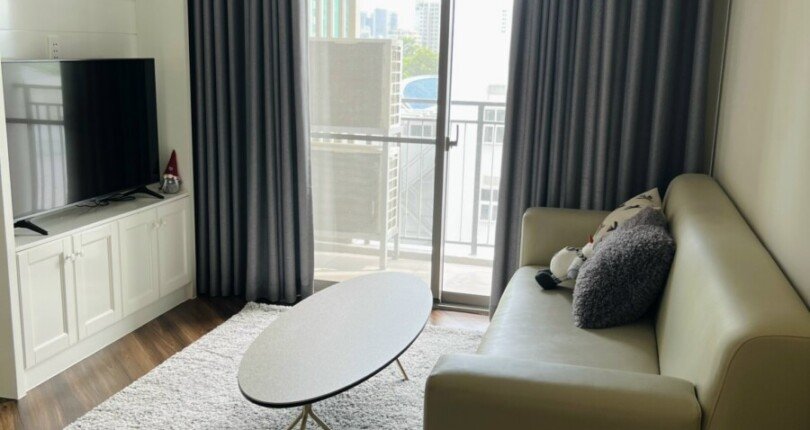 hinh anh phong khach can ho ban 7 810x430 - Bán căn hộ 02PN, chung cư Saigon South, giá 3.8 tỷ, nhà đẹp, nội thất căn hộ đầy đủ.