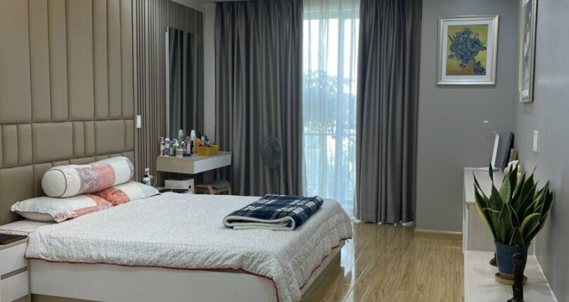 hinh anh phong ngu can ho cho thue 810x430 - Bán căn hộ chung cư Scenic Valley , 133m, 03pn, giá 9.2 tỷ, nội thất đầy đủ, view sân golf không bị chắn.