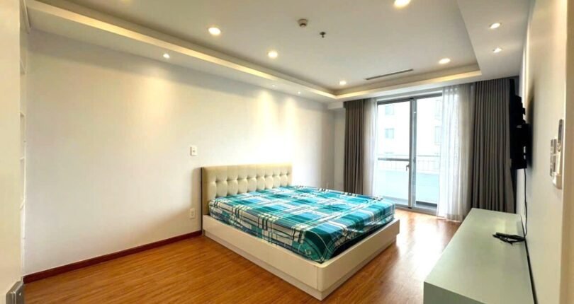 hinh anh phong ngu master 810x430 - Duy nhất căn hộ 4 phòng ngủ cần bán tại Chung cư Scenic Valley 1 Quận 7 T6/2024