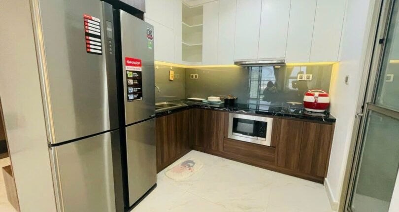 khong gian bep rong rai 7 810x430 - Giá mua bán căn hộ 2 phòng ngủ Chung cư Midtown m7 Quận 7 T6/2024