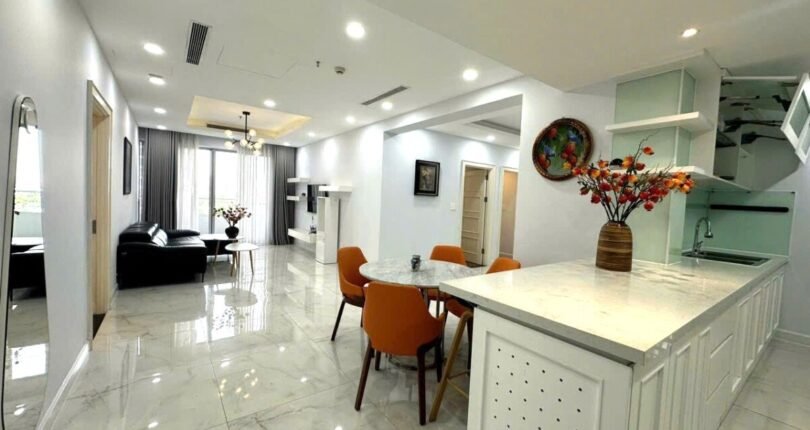 khong gian phong khach can ho ban 810x430 - Duy nhất căn hộ 4 phòng ngủ cần bán tại Chung cư Scenic Valley 1 Quận 7 T6/2024