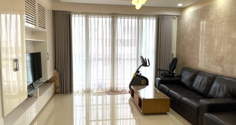 phong khach can ho ban 10 810x430 - Giá mua bán căn hộ 3 phòng ngủ số 02 Block B Chung cư Riverpark Residence Quận 7 T6/2024