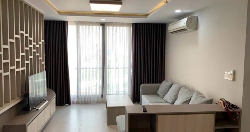 phong khach can ho ban 17 810x430 - Giá mua bán căn hộ 2 phòng ngủ Chung cư Green Valley Quận 7 T6/2024