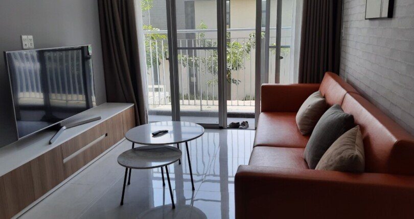 phong khach can ho ban 2 810x430 - Cần bán căn hộ chung cư Scenic Valley 1, 94m2, 03pn, giá 6 tỷ, nội thất đầy đủ, nhà có hợp đồng thuê.