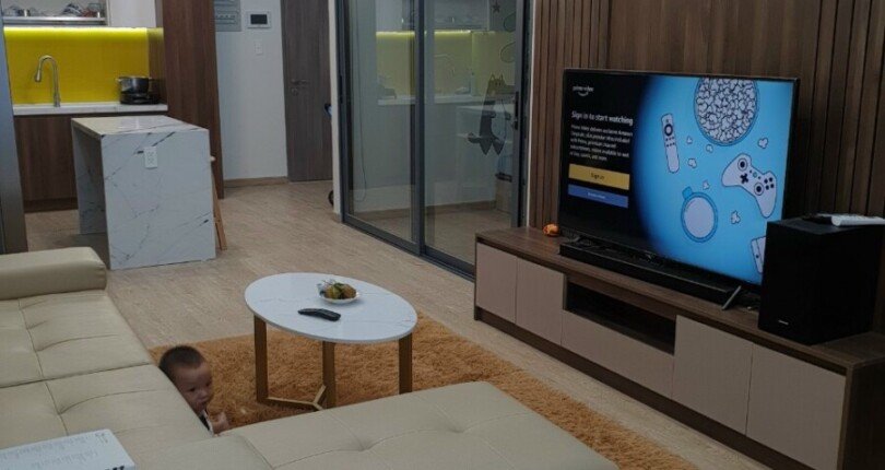 phong khach can ho ban 29 810x430 - Bán căn hộ 72m2, chung cư Saigon South, nội thất đầy đủ, giá 3.9 tỷ, nhà có hợp đồng thuê.