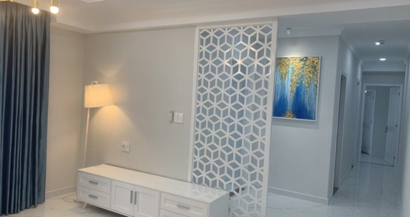 phong khach can ho ban 3 810x430 - Bán căn hộ chung cư Saigon South , 104m2, 03pn, giá 5.8 tỷ , nhà đẹp, xem nhà dễ.