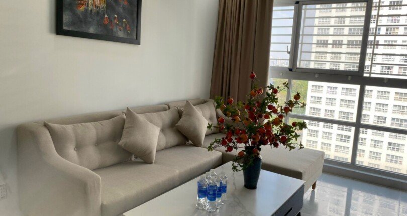 phong khach can ho ban 33 810x430 - Bán căn hộ chung cư Happy Valley , 80m2, giá 5.4 tỷ, nội thất đầy đủ, nhà đang trống xem nhà dễ.