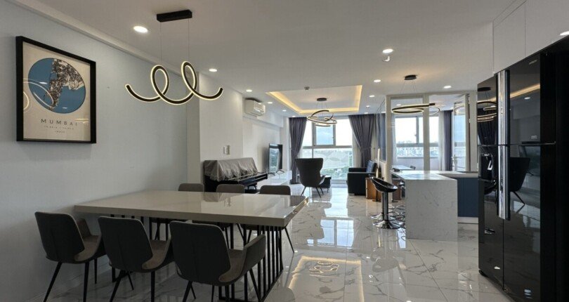 phong khach can ho ban 4 810x430 - Bán căn hộ chung cư Scenic Valley 2, diện tích 100m2, 03pn, giá 6.1 tỷ, đầy đủ nội thất, nhà có hdt ổn định.