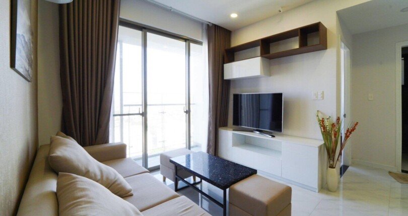 phong khach can ho cho thue 12 810x430 - Cho thuê căn hộ tầng cao, chung cư Hưng Phúc, 78m2, 02pn, giá 18tr/tháng, đầy đủ nội thất.