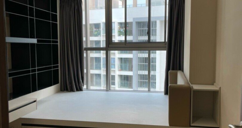 phong ngu can ho ban 21 810x430 - Bán căn hộ chung cư Midtown The Signature, 81m2, giá 6.5 tỷ, nhà có hợp đồng thuê ổn định.