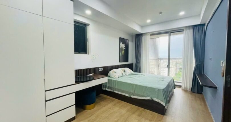 phong ngu master rong rai 3 810x430 - Giá mua bán căn hộ 2 phòng ngủ Chung cư Midtown m7 Quận 7 T6/2024
