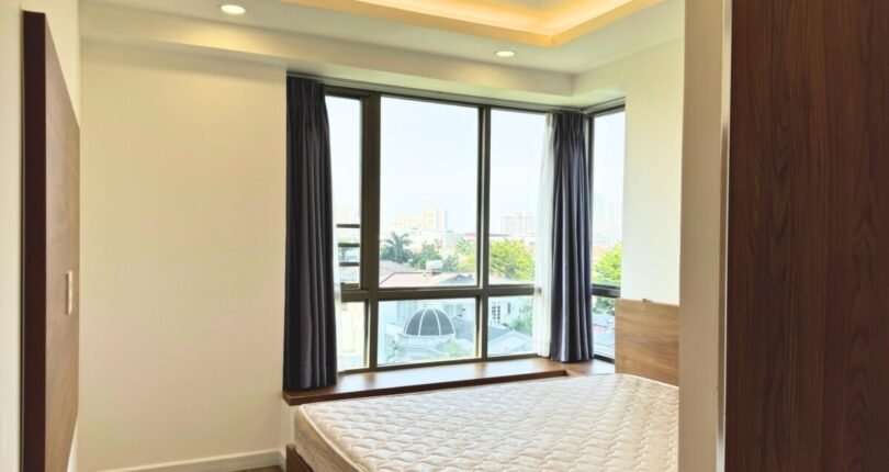 phong ngu nho 8 810x430 - Giá mua bán căn hộ 3 phòng ngủ số 03 Block B Chung cư Hưng Phúc Happy Residence Quận 7 T6/2024