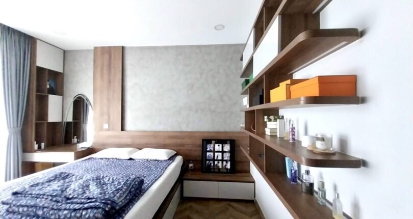 phong ngu trong can ho ban 810x430 - Giá mua bán căn hộ 3 phòng ngủ số 03 Block C Chung cư The Peak M8 Quận 7 T6/2024